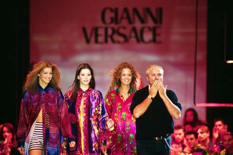 versace stampe famose|Versace: un’icona della moda con una storia tutta italiana.